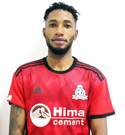 BREAKING: Former Vipers Star Cesar Manzoki Spotted Training at St. Mary\'s Stadium, Kitende